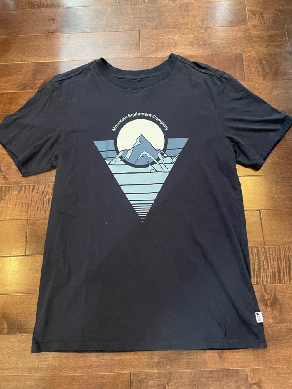 MEC Blue Short-Sleeve T-shirt